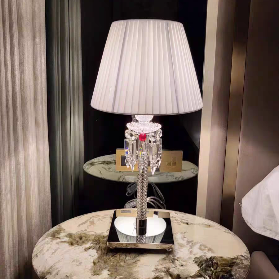 HomeDor Premium Laurel Vintage Luxury Lampshade Table Lamp in Black/White