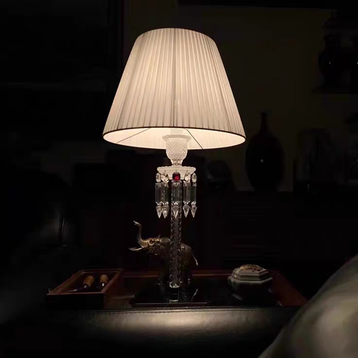 HomeDor Premium Laurel Vintage Luxury Lampshade Table Lamp in Black/White
